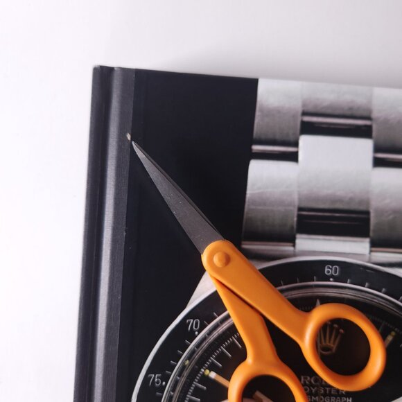 A Man & His Watch Iconic Watches and Stories from the Men Who Wore Them Hranek - Picture 9 of 16